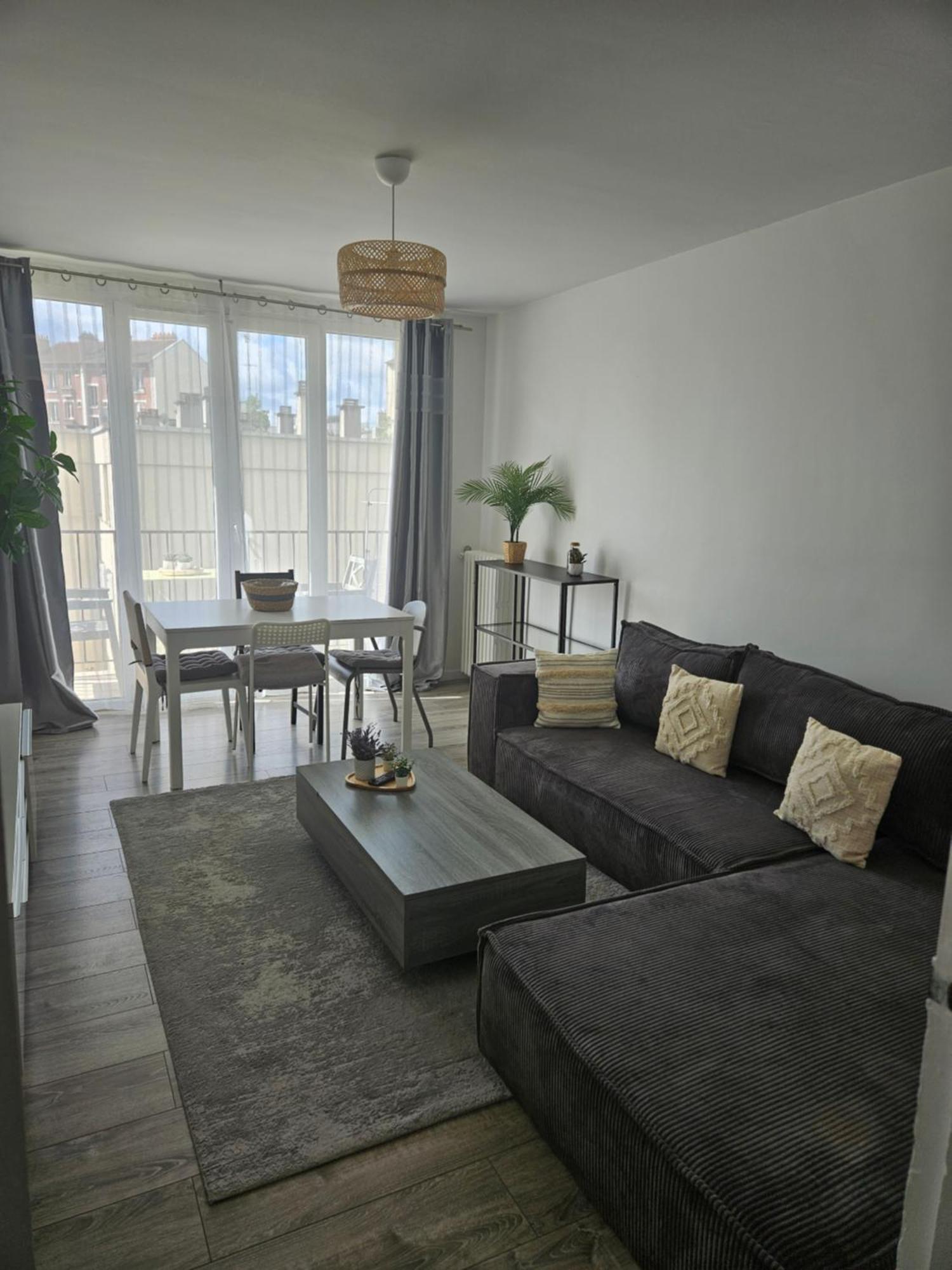 Appartement Lumineux Stade De France Saint-Denis-en-Margeride Exterior foto