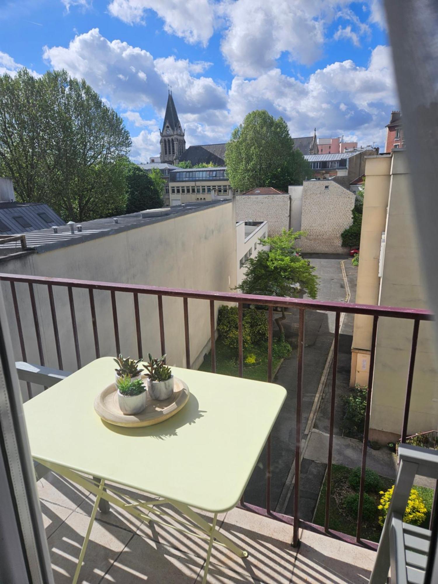 Appartement Lumineux Stade De France Saint-Denis-en-Margeride Exterior foto